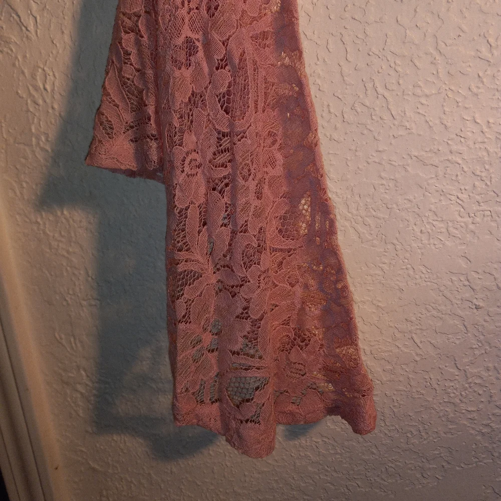 Lace Top - Picture 3 of 9